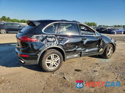 Trzecie zdjęcie samochodu z tyłu: 2017 PORSCHE CAYENNE VIN:WP1AA2A26HKA91660 - miniatura