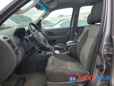 Zdjęcie 7 z 13 samochodu: 2007 FORD ESCAPE XLS VIN:1FMYU02Z47KA13069 - miniatura