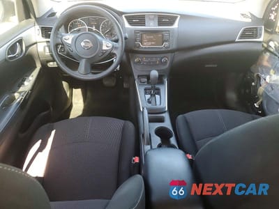 Zdjęcie 8 z 13 samochodu: 2018 NISSAN SENTRA S VIN:3N1AB7AP3JY317834 - miniatura