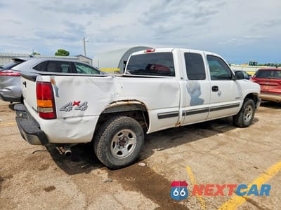 Trzecie zdjęcie samochodu z tyłu: 1999 CHEVROLET SILVERADO K1500 VIN:2GCEK19V5X1243404 - miniatura
