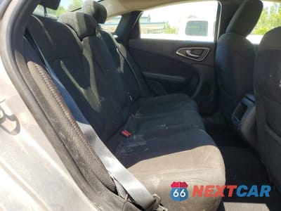 Zdjęcie 10 z 12 samochodu: 2015 CHRYSLER 200 LIMITED VIN:1C3CCCAB4FN702876 - miniatura