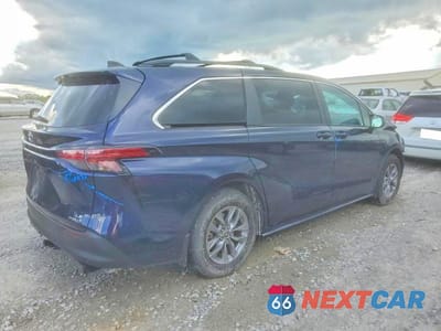 Trzecie zdjęcie samochodu z tyłu: 2022 TOYOTA SIENNA LE VIN:5TDKRKEC0NS125906 - miniatura