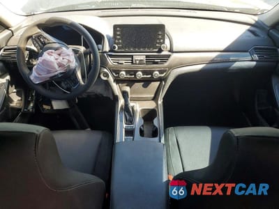 Zdjęcie 8 z 12 samochodu: 2019 HONDA ACCORD LX VIN:1HGCV1F12KA158391 - miniatura