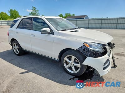 Czwarte zdjęcie samochodu z boku: 2018 MERCEDES-BENZ GLE 350 4MATIC VIN:4JGDA5HB7JB176997 - miniatura