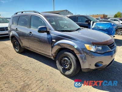 Czwarte zdjęcie samochodu z boku: 2007 MITSUBISHI OUTLANDER ES VIN:JA4MS31X67Z601034 - miniatura