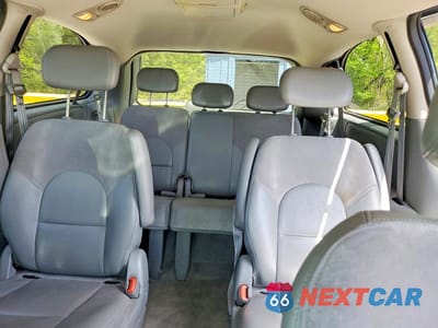 Zdjęcie 10 z 14 samochodu: 2005 CHRYSLER TOWN & COUNTRY LIMITED VIN:2C8GP64L15R393679 - miniatura
