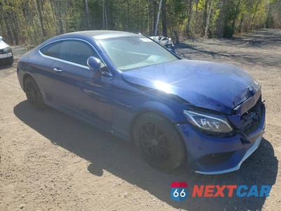 Czwarte zdjęcie samochodu z boku: 2017 MERCEDES-BENZ C 300 4MATIC VIN:WDDWJ4KB1HF437386 - miniatura