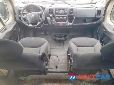 Zdjęcie 8 z 13 samochodu: 2018 RAM PROMASTER 2500 2500 HIGH VIN:3C6TRVDGXJE154870 - miniatura