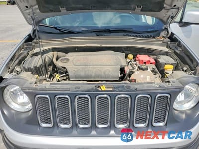 Zdjęcie 12 z 13 samochodu: 2018 JEEP RENEGADE LATITUDE VIN:ZACCJBBB7JPJ21525 - miniatura