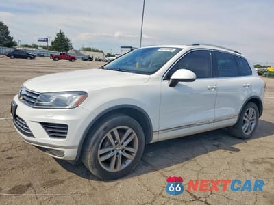 2015 VOLKSWAGEN TOUAREG V6 WVGEF9BP1FD007460 - główne zdjęcie licytacji z USA - miniatura