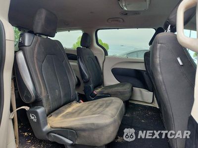 Zdjęcie 11 z 13 samochodu: 2017 CHRYSLER PACIFICA TOURING L VIN:2C4RC1BG7HR788436 - miniatura