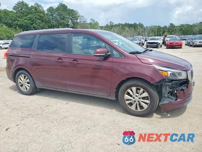 Czwarte zdjęcie samochodu z boku: 2017 KIA SEDONA LX VIN:KNDMB5C13H6309760 - miniatura