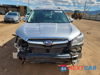 Piąte zdjęcie samochodu w środku: 2017 SUBARU FORESTER 2.5I PREMIUM VIN:JF2SJAEC0HH491621 - miniatura