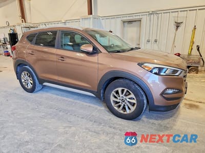 Czwarte zdjęcie samochodu z boku: 2017 HYUNDAI TUCSON ECO VIN:KM8J33A29HU367556 - miniatura