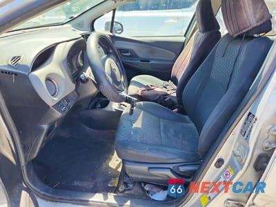 Zdjęcie 7 z 12 samochodu: 2015 TOYOTA YARIS 5-DOOR LE VIN:VNKKTUD31FA022577 - miniatura