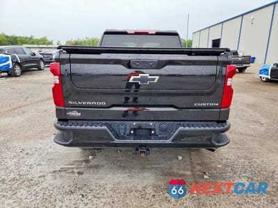 Zdjęcie 6 z 12 samochodu: 2024 CHEVROLET SILVERADO K1500 TRAIL BOSS CUSTOM VIN:3GCPDCEK8RG172817 - miniatura