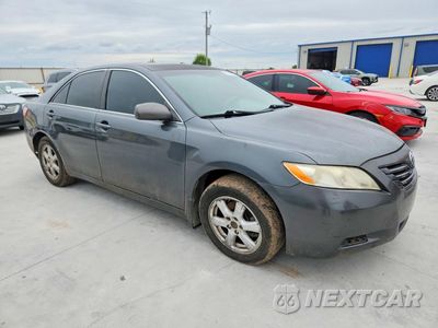 Czwarte zdjęcie samochodu z boku: 2007 TOYOTA CAMRY LE VIN:4T1BE46K77U552877 - miniatura