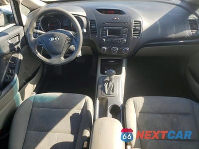 Zdjęcie 8 z 13 samochodu: 2015 KIA FORTE LX VIN:KNAFK4A6XF5403314 - miniatura