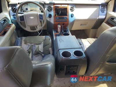 Zdjęcie 8 z 13 samochodu: 2007 FORD EXPEDITION EDDIE BAUER VIN:1FMFU17597LA07913 - miniatura