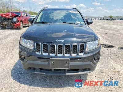 Piąte zdjęcie samochodu w środku: 2013 JEEP COMPASS LATITUDE VIN:1C4NJDEB6DD129153 - miniatura