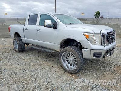 Czwarte zdjęcie samochodu z boku: 2018 NISSAN TITAN S VIN:1N6AA1EJ5JN502982 - miniatura