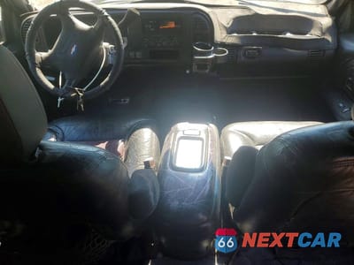 Zdjęcie 8 z 11 samochodu: 1996 CHEVROLET TAHOE K1500 VIN:1GNEK13R4TJ415764 - miniatura