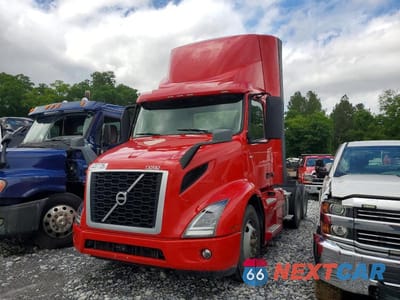 Drugie zdjęcie samochodu z przodu: 2023 VOLVO VNR SEMI TRUCK VIN:4V4WC9EGXPN614518 - miniatura