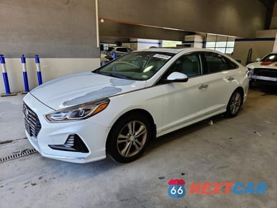 2018 HYUNDAI SONATA LIMITED 5NPE34AF4JH660649 - główne zdjęcie licytacji z USA - miniatura