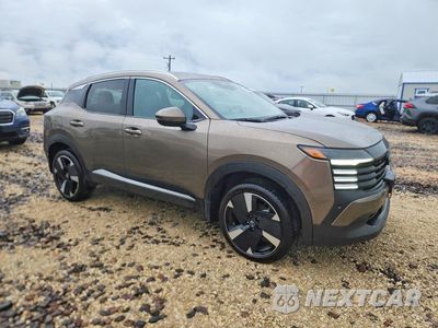 Czwarte zdjęcie samochodu z boku: 2025 NISSAN KICKS SR VIN:3N8AP6DA0SL300668 - miniatura