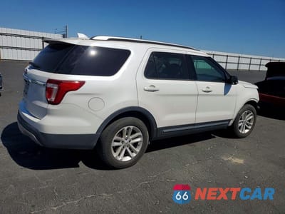 Trzecie zdjęcie samochodu z tyłu: 2016 FORD EXPLORER XLT VIN:1FM5K7D86GGB06717 - miniatura