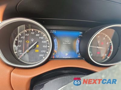 Zdjęcie 9 z 12 samochodu: 2017 MASERATI LEVANTE S SPORT VIN:ZN661YUS9HX234284 - miniatura