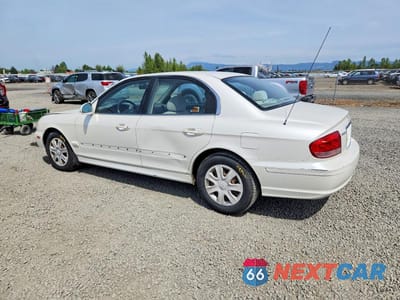 Drugie zdjęcie samochodu z przodu: 2002 HYUNDAI SONATA GL VIN:KMHWF25S32A521639 - miniatura