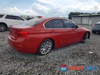 Trzecie zdjęcie samochodu z tyłu: 2017 BMW 320 I VIN:WBA8E1G37HNU16892 - miniatura