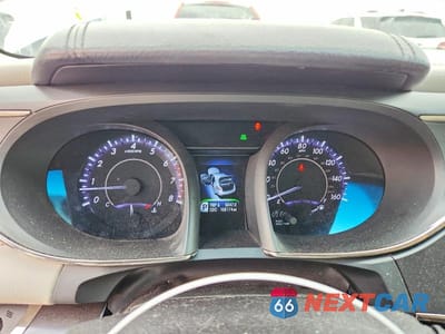 Zdjęcie 9 z 12 samochodu: 2016 TOYOTA AVALON XLE VIN:4T1BK1EB1GU217977 - miniatura