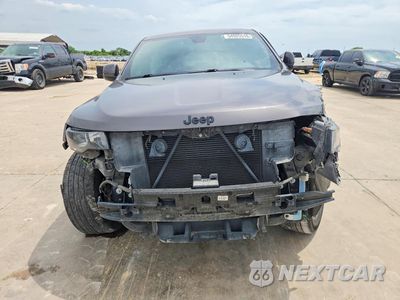 Piąte zdjęcie samochodu w środku: 2019 JEEP GRAND CHEROKEE LAREDO VIN:1C4RJFAG6KC669409 - miniatura
