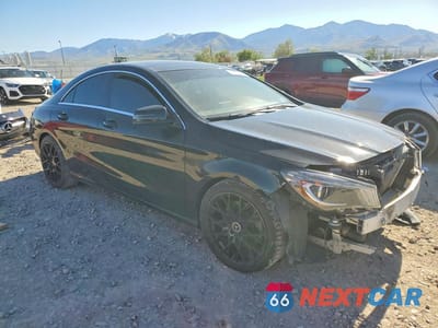 Czwarte zdjęcie samochodu z boku: 2014 MERCEDES-BENZ CLA 250 VIN:WDDSJ4EB5EN160205 - miniatura
