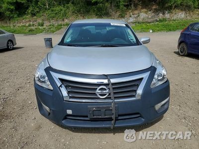Piąte zdjęcie samochodu w środku: 2014 NISSAN ALTIMA 2.5 SV VIN:1N4AL3AP8EC143931 - miniatura