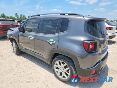 Drugie zdjęcie samochodu z przodu: 2016 JEEP RENEGADE LATITUDE VIN:ZACCJABT0GPD95180 - miniatura
