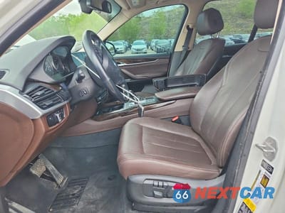 Zdjęcie 7 z 13 samochodu: 2014 BMW X5 XDRIVE35D VIN:5UXKS4C52E0J96269 - miniatura