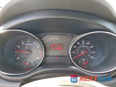 Zdjęcie 9 z 13 samochodu: 2016 KIA SEDONA LX VIN:KNDMB5C18G6151446 - miniatura