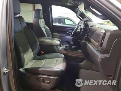 Zdjęcie 11 z 13 samochodu: 2024 CHEVROLET SILVERADO K1500 ZR2 VIN:3GCUDHEL2RG137828 - miniatura