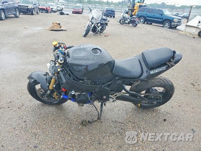 Trzecie zdjęcie samochodu z tyłu: 2005 SUZUKI GSX-R750 K VIN:JS1GR7JA952108272 - miniatura