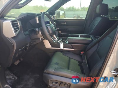 Zdjęcie 7 z 12 samochodu: 2025 TOYOTA TUNDRA CREWMAX LIMITED VIN:5TFJA5DB4SX243010 - miniatura