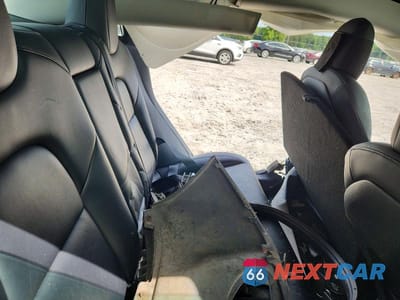 Zdjęcie 10 z 12 samochodu: 2022 TESLA MODEL 3 VIN:5YJ3E1EA0NF206918 - miniatura