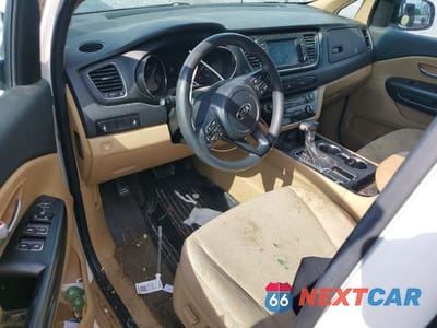Zdjęcie 8 z 12 samochodu: 2019 KIA SEDONA LX VIN:KNDMB5C14K6534731 - miniatura