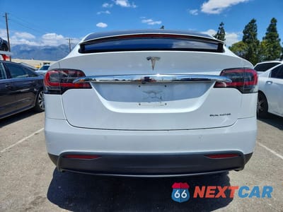 Zdjęcie 6 z 12 samochodu: 2019 TESLA MODEL X VIN:5YJXCBE21KF204225 - miniatura