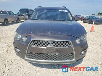 Piąte zdjęcie samochodu w środku: 2011 MITSUBISHI OUTLANDER SE VIN:JA4AS3AW8BU011692 - miniatura