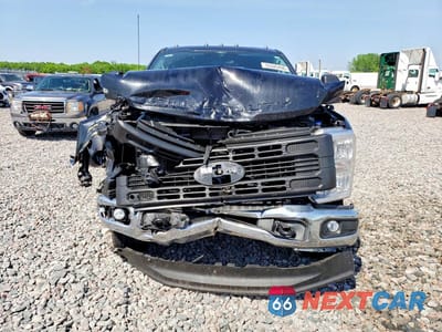 Piąte zdjęcie samochodu w środku: 2026 FORD F350 SUPER DUTY VIN:1FT8W3DT5TED30795 - miniatura