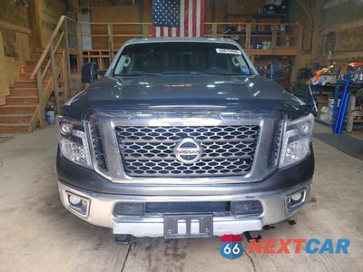 Piąte zdjęcie samochodu w środku: 2019 NISSAN TITAN XD PRO-4X VIN:1N6BA1F46KN521247 - miniatura