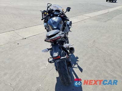 Czwarte zdjęcie samochodu z boku: 2024 KAWASAKI EX500 VIN:ML5EXGG1XRDA12135 - miniatura